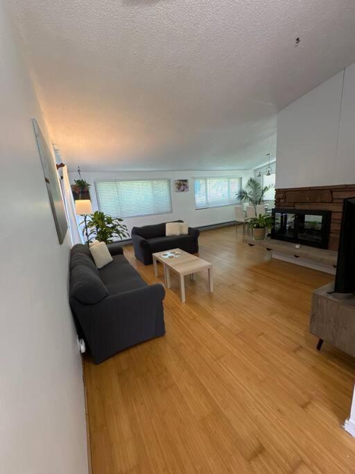 Entire Home 3 Bds 2 Bats Seattle Exteriör bild
